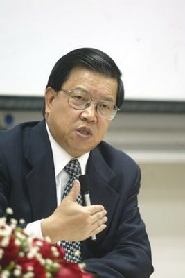 龍永圖出席逸海國際廣場中國經濟改革論壇