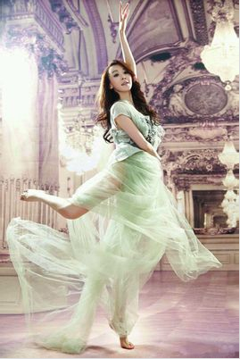 蕭薔出席上海皇家生活集團(tuán)新項(xiàng)目媒體發(fā)布會