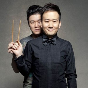 人氣組合筷子兄弟與經(jīng)濟(jì)學(xué)家楊東、左曉蕾參加馬來(lái)西亞活動(dòng)