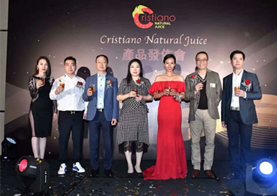 歐陽(yáng)震華香港 出席Cristiano Natural Juice產(chǎn)品發(fā)布會(huì) 現(xiàn)場(chǎng)