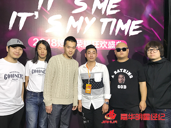 耿斯?jié)h的尋路者樂隊(duì)與經(jīng)紀(jì)人李志 耿斯?jié)h的尋路者樂隊(duì)與經(jīng)紀(jì)人李志