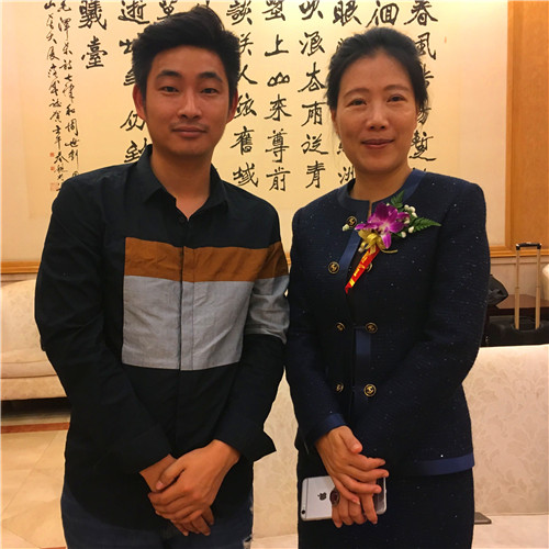 葉檀與經紀人李志